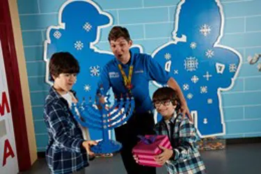 Kids & Master Model Builder | LEGOLAND Discovery Center New Jersey